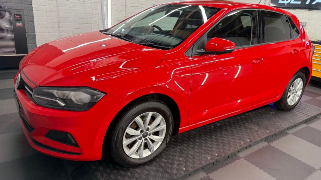 Volkswagen Polo paint correction sid-detailing.co.uk
