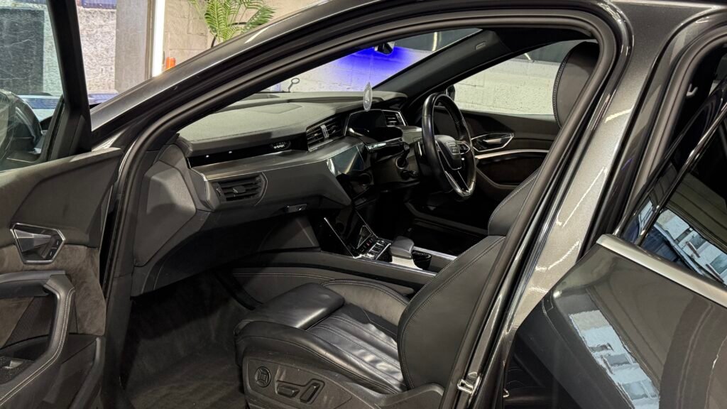 Audi e-tron deep interior cleaning sid-detailing.co.uk