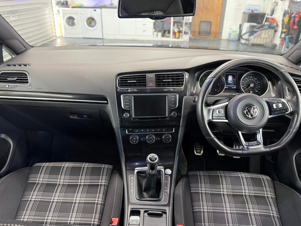 Volkswagen Golf GTD paint correction sid-detailing.co.uk